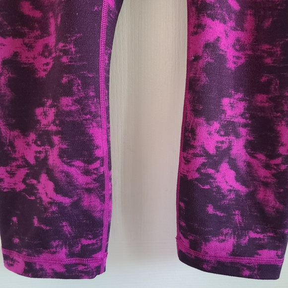 Lululemon magenta & black crop wunder under sz 6 - Picture 4 of 16